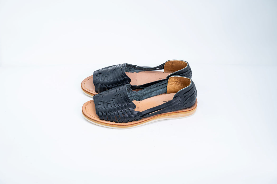 Black Pacheco Huaraches